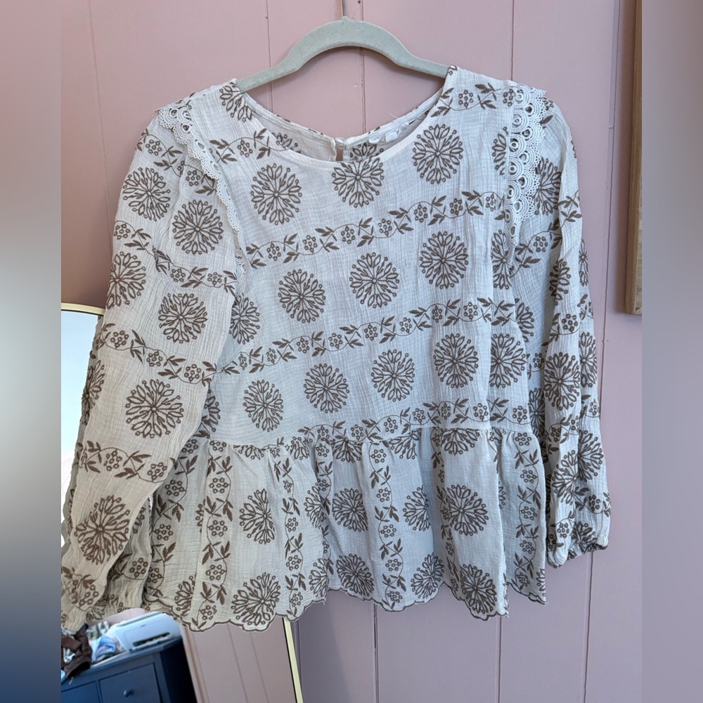 Blu Pepper Women's Size L Cream Embroidered Brown Floral Detail Peplum Top